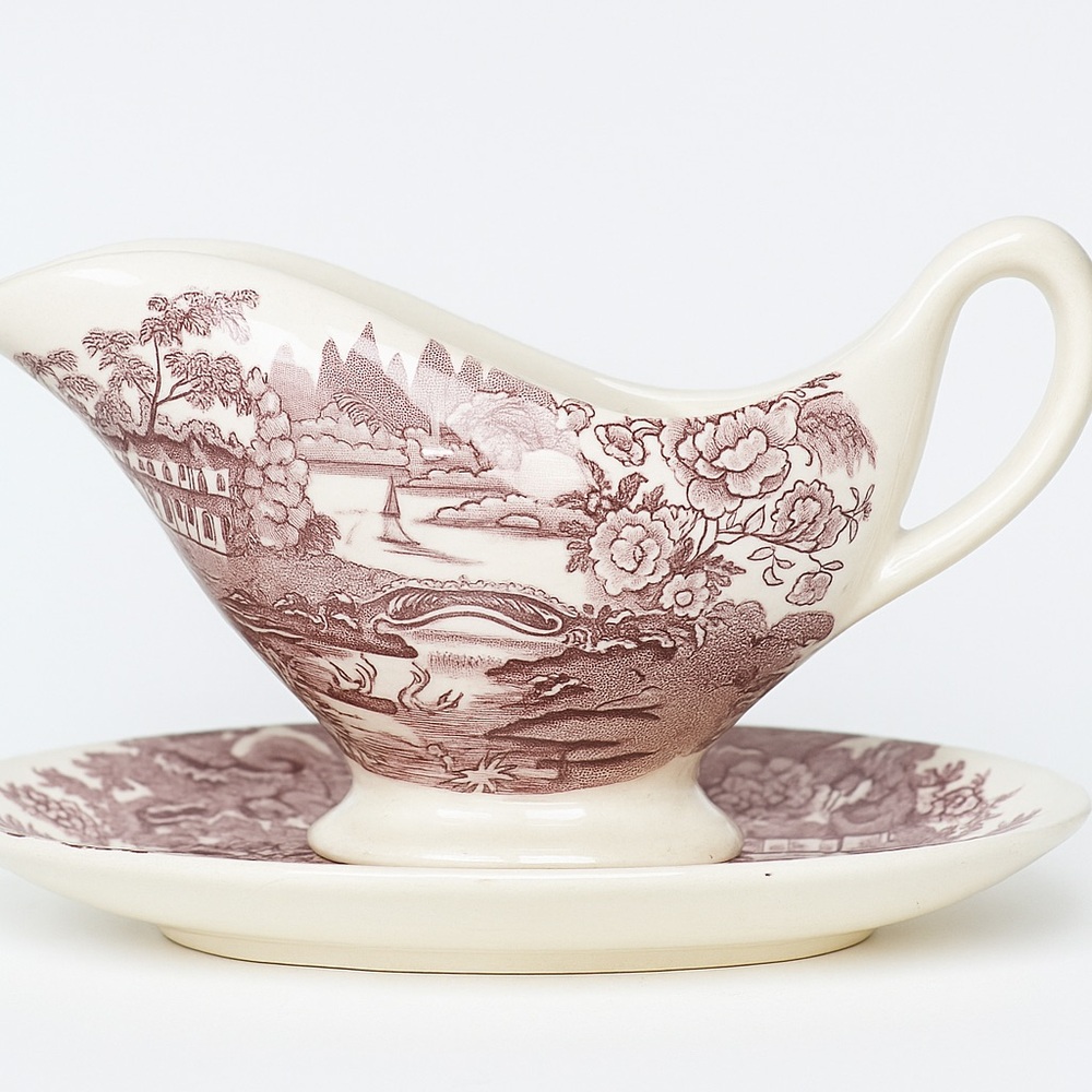 Vintage Royal Staffordshire Tonquin Clarice Cliff Gravy Boat & underplate